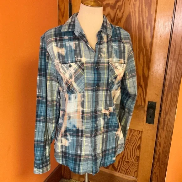 Urban pipeline acid washed plaid flannel shirt - Picture 5 of 9